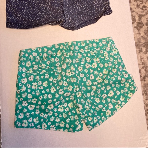 American Eagle Lot Of 2 Pair MIDI Shorti 4 Shorts Spring Summer. - Picture 6 of 7